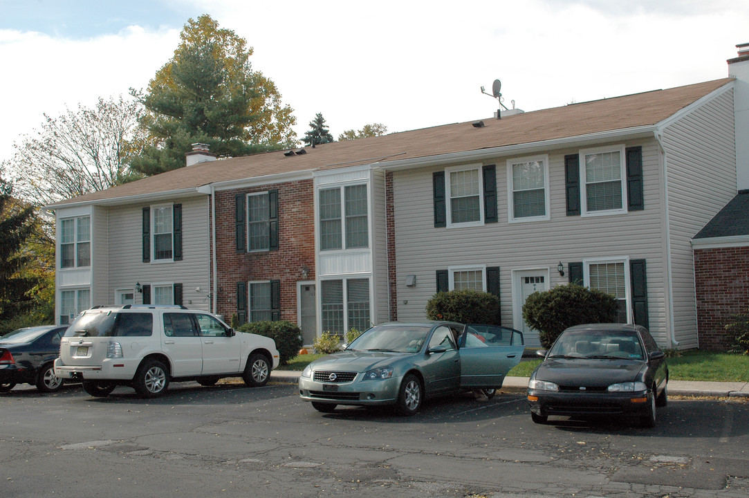 Middleton Place in Norristown, PA - Building Photo