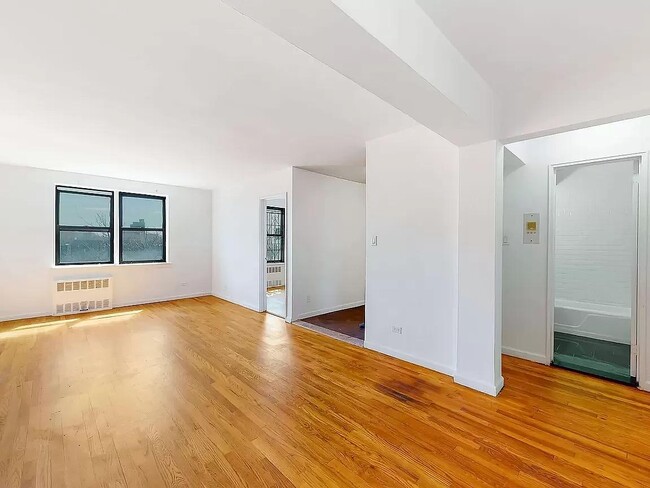 2640 Marion Ave in Bronx, NY - Building Photo - Building Photo