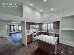 9640 Oakley Ln in Reno, NV - Building Photo - Building Photo
