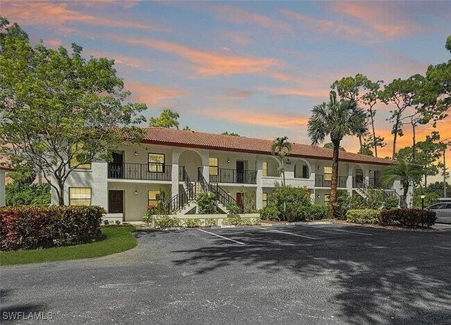 905 Augusta Blvd in Naples, FL - Building Photo - Building Photo