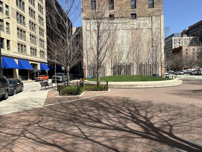 680 S Federal St in Chicago, IL - Foto de edificio - Building Photo