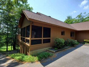 30 Dorset Ln in Lebanon, NH - Building Photo - Building Photo