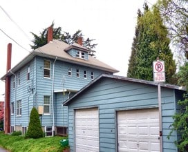 Blue Manor Apartments in Portland, OR - Foto de edificio - Building Photo