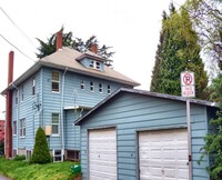 Blue Manor Apartments in Portland, OR - Building Photo - Building Photo