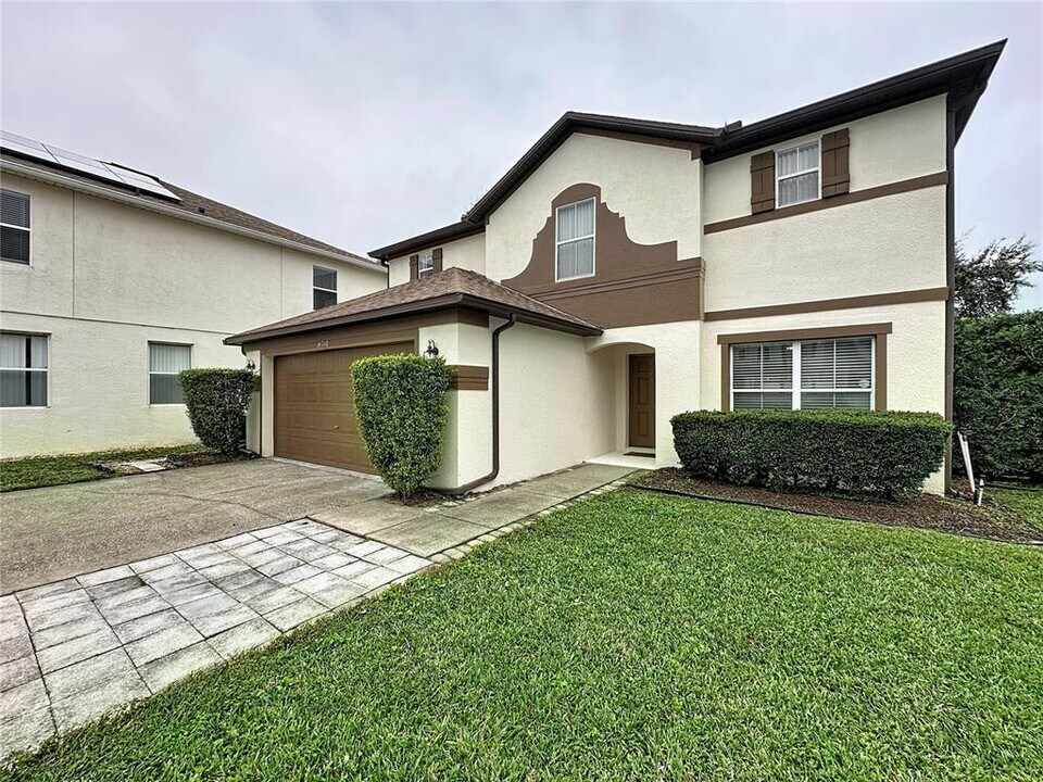 16748 Sunrise Vista Dr in Clermont, FL - Building Photo