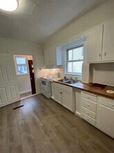 87 Marshall St, Unit 1 in Medford, MA - Building Photo - Building Photo