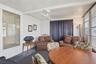 24 Cheyenne Trail in Naples, FL - Building Photo - Building Photo