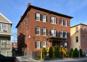 108 Ward St in Hartford, CT - Building Photo - Building Photo