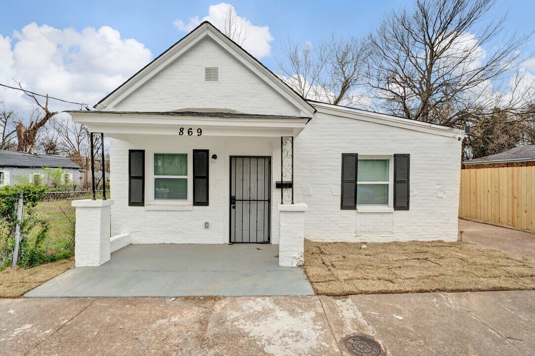 869 N Montgomery St in Memphis, TN - Building Photo
