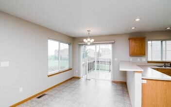 534 Sicily Ct in North Liberty, IA - Building Photo - Building Photo