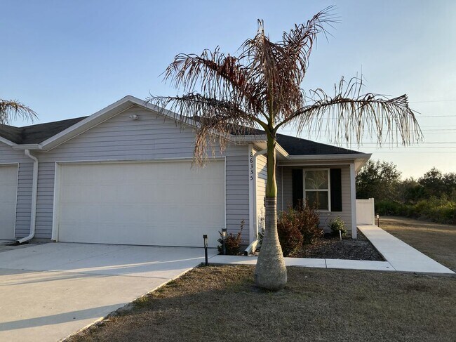 26335 Explorer Rd in Port Charlotte, FL - Foto de edificio - Building Photo