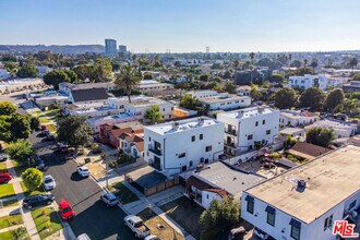 1921 Carmona Ave in Los Angeles, CA - Building Photo - Building Photo