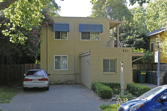 521 21st St in Sacramento, CA - Foto de edificio - Building Photo