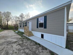 12034 E Michigan Ave in Galesburg, MI - Building Photo - Building Photo