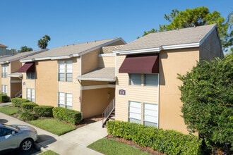 The Park at Santa Maria in Ormond Beach, FL - Building Photo - Building Photo