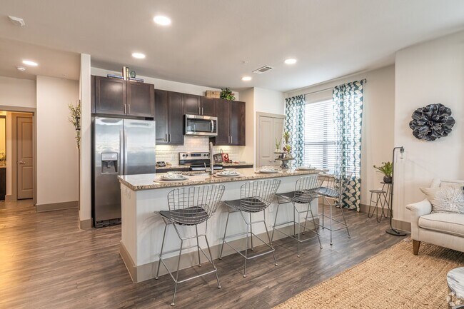 28501 Birnham Woods Dr in Spring, TX - Building Photo - Building Photo