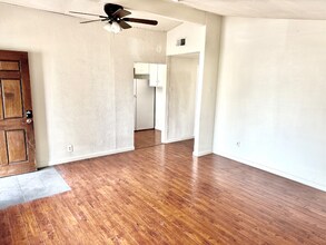 3808 San Novado Wy in North Highlands, CA - Building Photo - Building Photo