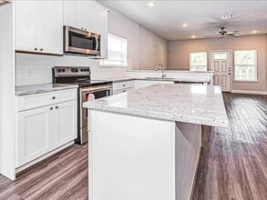 9314 Sundown Dr in Houston, TX - Building Photo - Building Photo