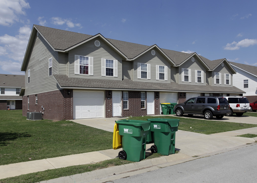 Meadow Lands in Centerton, AR - Foto de edificio