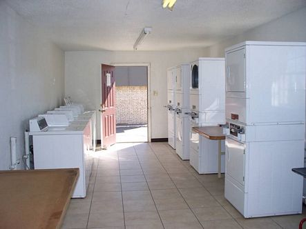 Lawton Courtyard Apartments in Lawton, OK - Building Photo