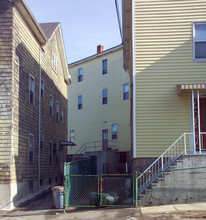 543-547 S Main St in Fall River, MA - Building Photo - Building Photo