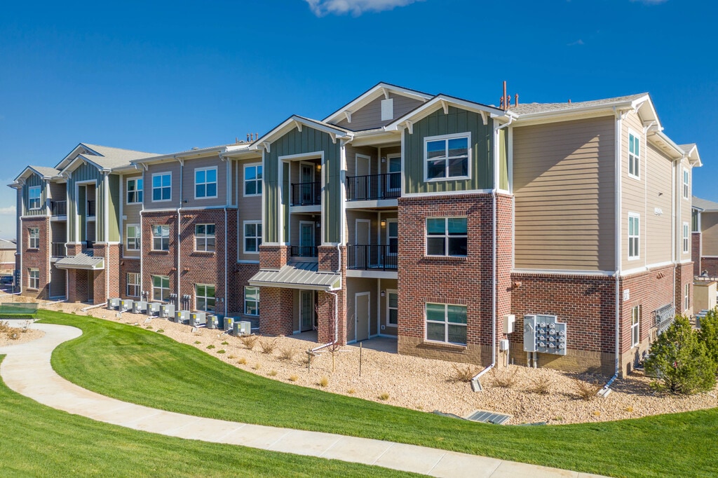 Larkridge Thornton, CO Apartments