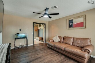 2303 Doris St in Wichita Falls, TX - Building Photo - Building Photo