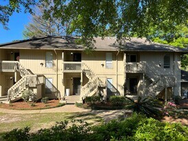 2069 Sea Cliff Dr N in Daphne, AL - Building Photo