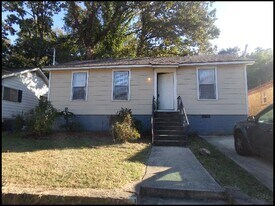 624 W 33rd St in North Little Rock, AR - Building Photo