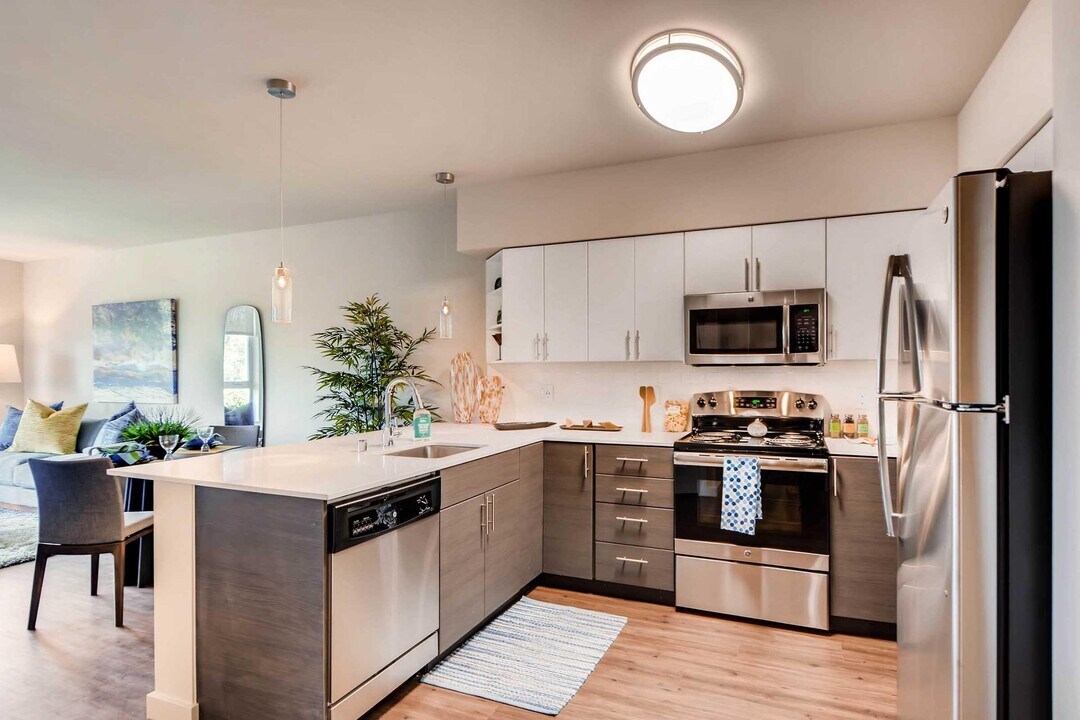 Parla in Seattle, WA - Building Photo
