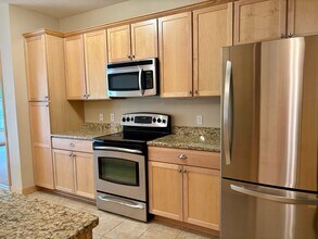 630 Main St N, Unit 303 in Stillwater, MN - Foto de edificio - Building Photo