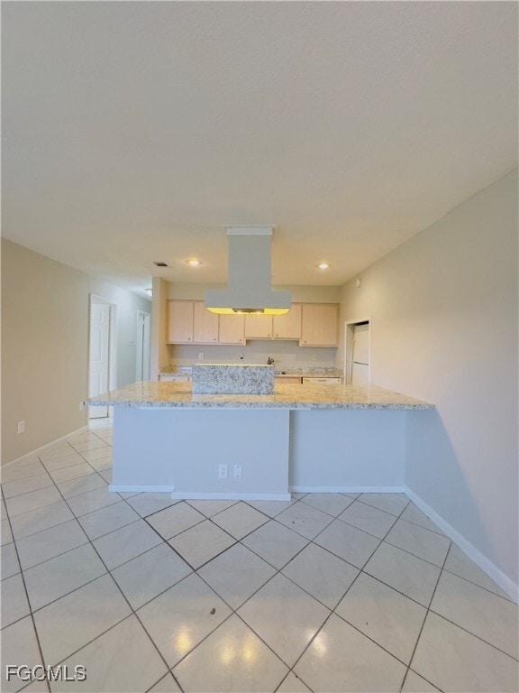 property at 913 Hudson Ave