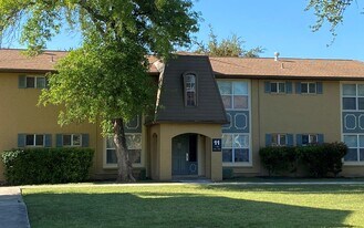 614 Bavarian Dr in New Braunfels, TX - Building Photo