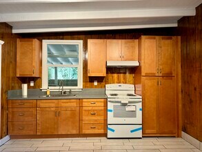 1619 Oak Dr in Topanga, CA - Building Photo - Building Photo