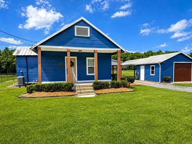 property at 756 LA-304