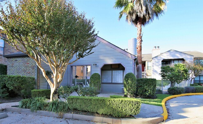 property at 2025 Augusta Dr