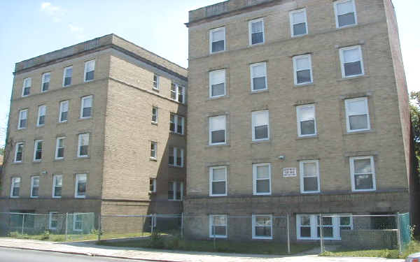 494 Stuyvesant Ave in Irvington, NJ - Foto de edificio - Building Photo