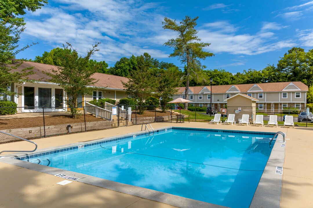 Stone Brooke Apartments Homes in Dalton, GA - Foto de edificio