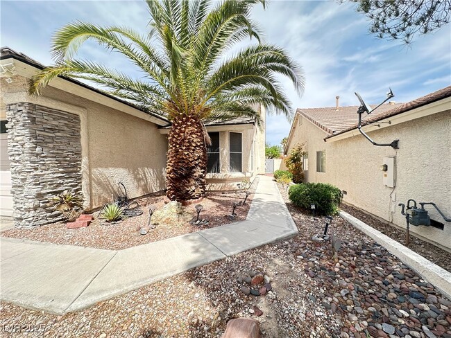 property at 9744 Panorama Cliff Dr