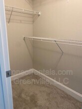 182 Sherwood Dr in Wellford, SC - Building Photo - Building Photo