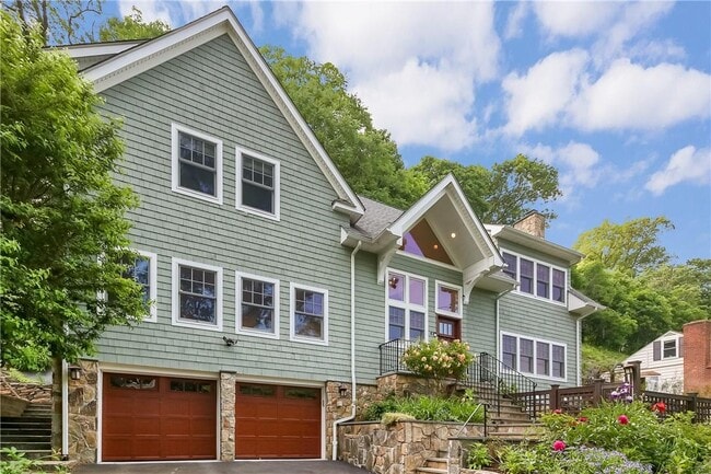 81 Edgemont Rd in Scarsdale, NY - Building Photo - Building Photo