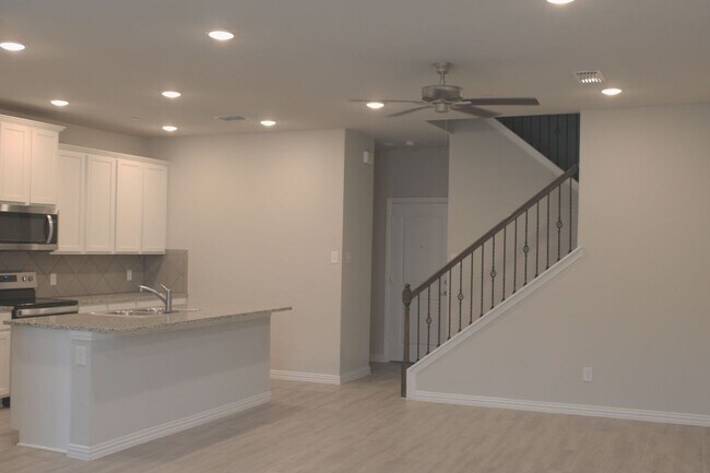 2908 Mare Dr in Mesquite, TX - Foto de edificio - Building Photo