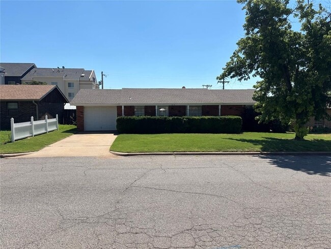 property at 124 Texas St