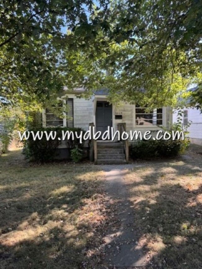 property at 4005 Holton Ave
