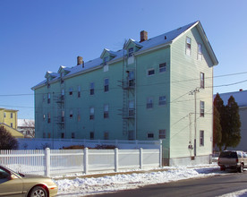 85 Davis St in Fall River, MA - Building Photo - Building Photo