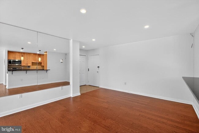 7505 Democracy Blvd in Bethesda, MD - Building Photo - Building Photo