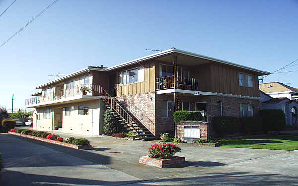 427 Juana Ave in San Leandro, CA - Building Photo - Building Photo