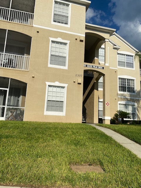 2307 Silver Palm Dr in Kissimmee, FL - Building Photo