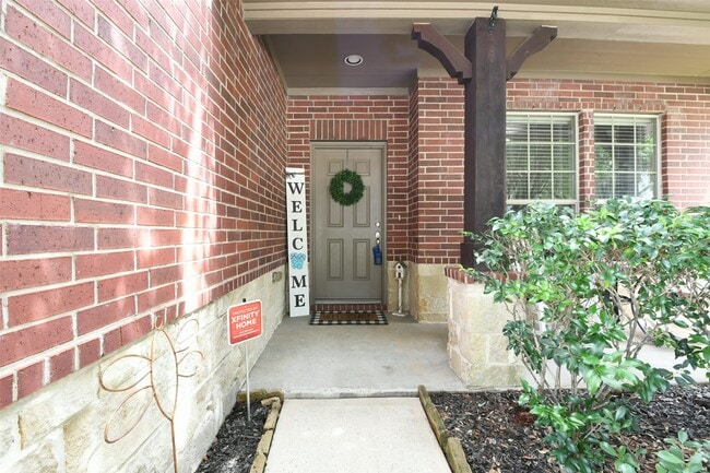 8918 Rollick Dr in Tomball, TX - Building Photo - Building Photo