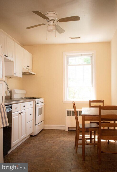 6109 Parkway Dr Photo